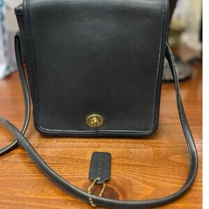 Vintage Coach Swagger Bag | 90s Black Leather Crossbody | Heritage Classic